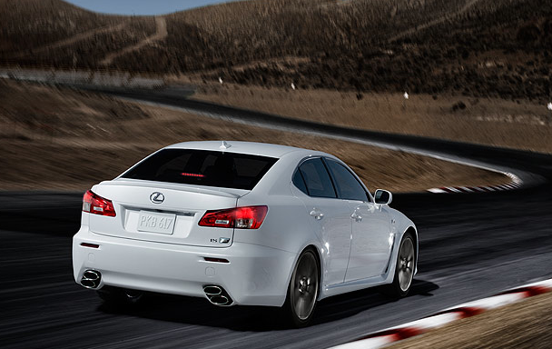 2011_lexus_is_f-pic-6860713566424664578-1600x1200.png