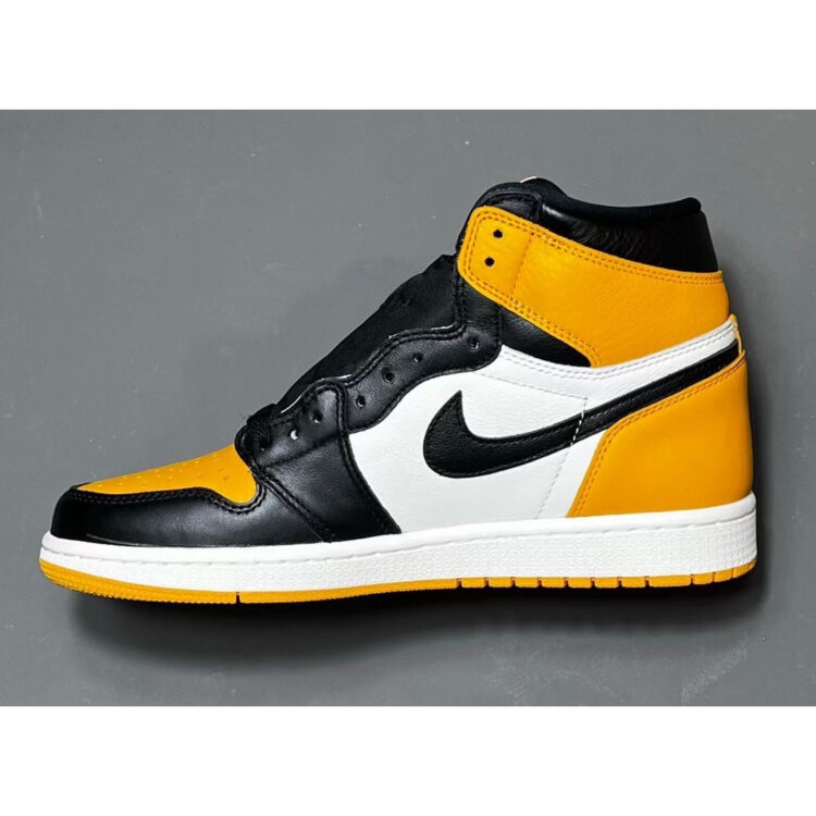 Air-Jordan-1-High-OG-Yellow-Toe-555088-711-01-750x750.jpg