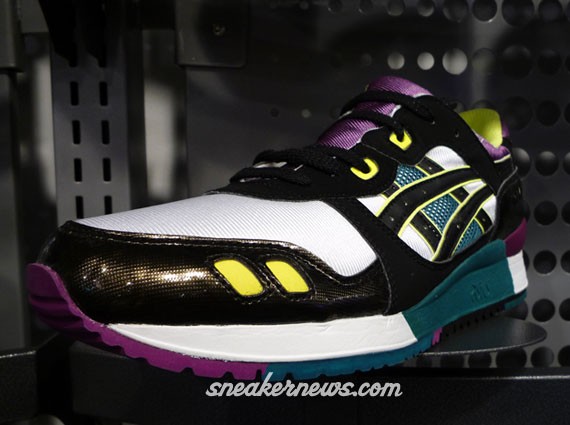 asics-gel-lyte-iii-footlocker-black-purple-02.jpg