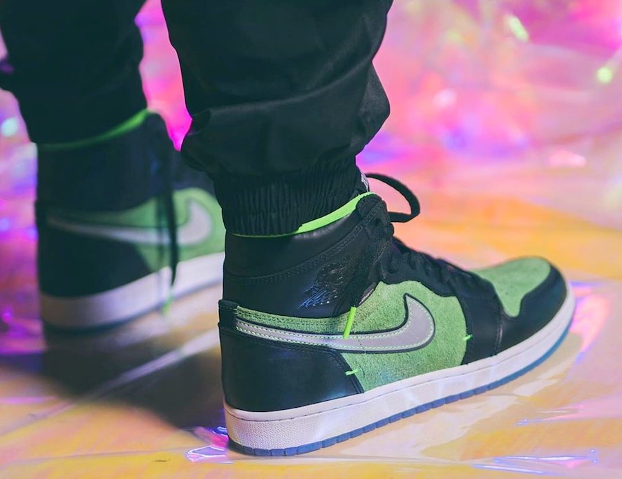 Air-Jordan-1-High-Zoom-Black-Green-CK6637-002-Release-Date-On-Feet-5.jpg