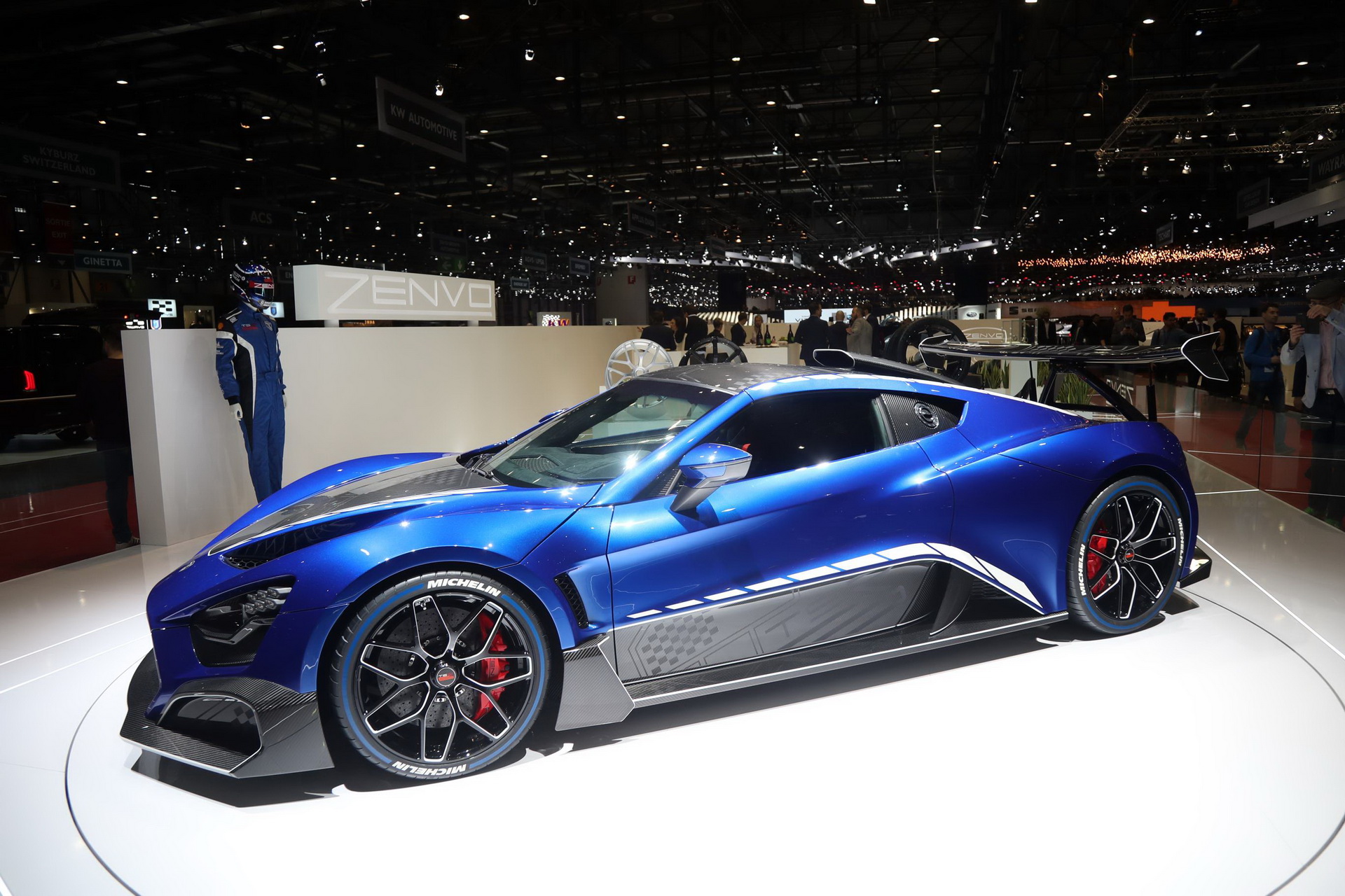 7fabb0f6-zenvo-bringing-blue-tsr-s-to-geneva-42.jpg