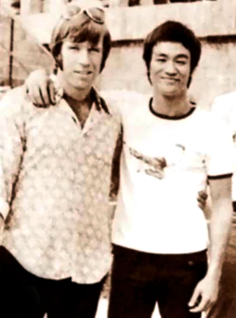 Chuck-Norris-and-Bruce-Lee.jpg