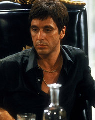 Tony_Montana_in_Scarface_%281983%29%2C_portrayed_by_Al_Pacino.jpg