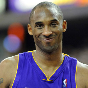 kobe-bryant-smiling-gay-nba-funny-photos.jpg