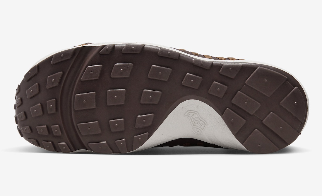 Nike-Air-Footscape-Woven-Earth-1.jpeg