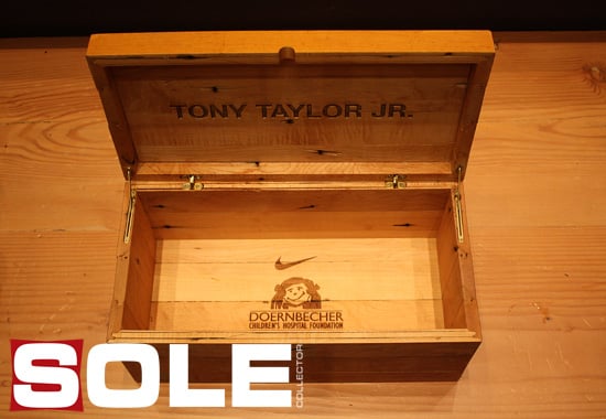 tonytaylorairjordan1boxinside.jpg