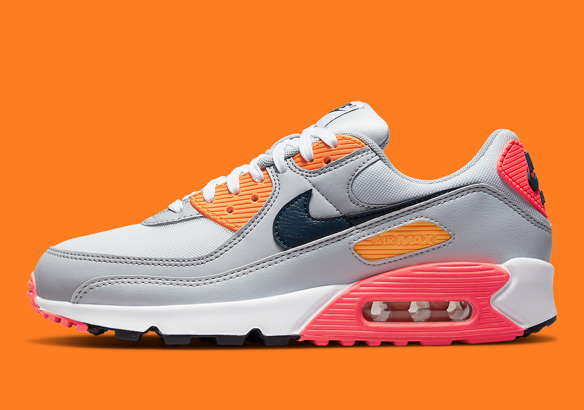 Nike-Air-Max-90-DH5072-001-1.jpg