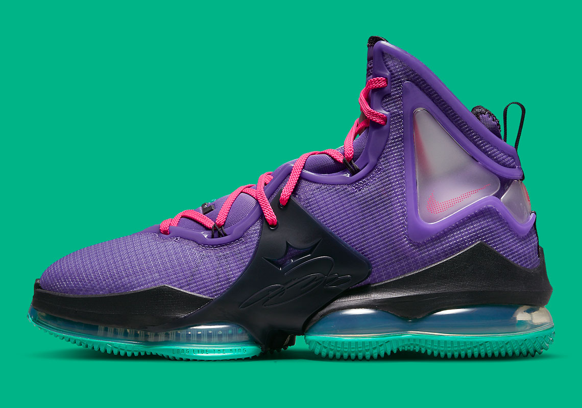 nike-lebron-19-purple-teal-dc9340-500-4.jpg