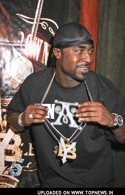 Young-Buck11.jpg