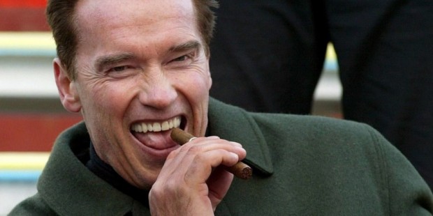 arnold-schwarzenegger-with-cigar-620x310.jpg