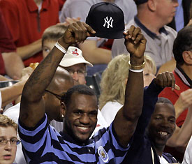 lebron-james-yankees-hat.jpg