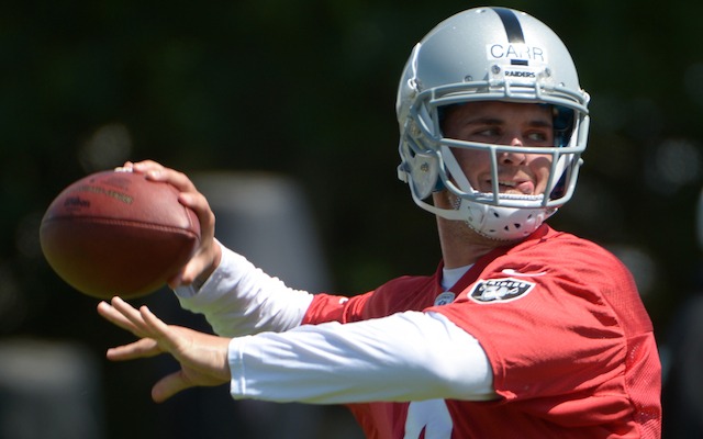 Derek-Carr-Raiders-signed.jpg