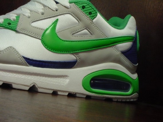 nike-air-skyline-343902-131-03.jpg