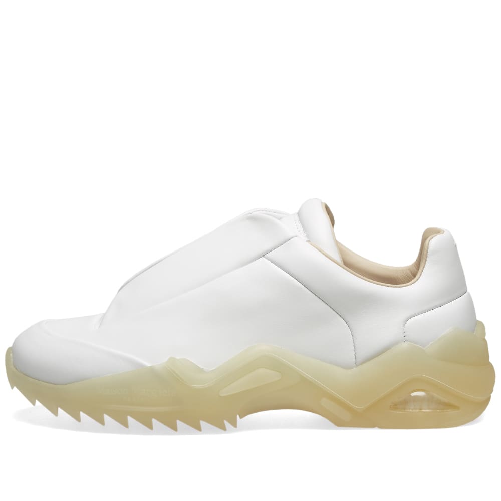 26-06-2019_maisonmargiela_22newfuturelowsneaker_white_ws0493-p2589-t1003_th_2.jpg