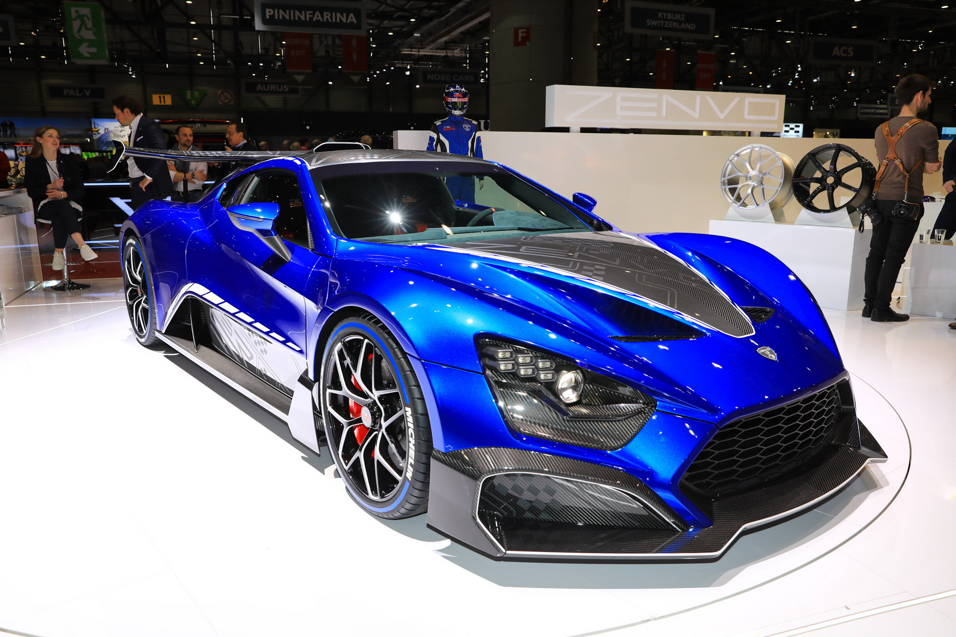 33a3251f-zenvo-bringing-blue-tsr-s-to-geneva-1.jpg