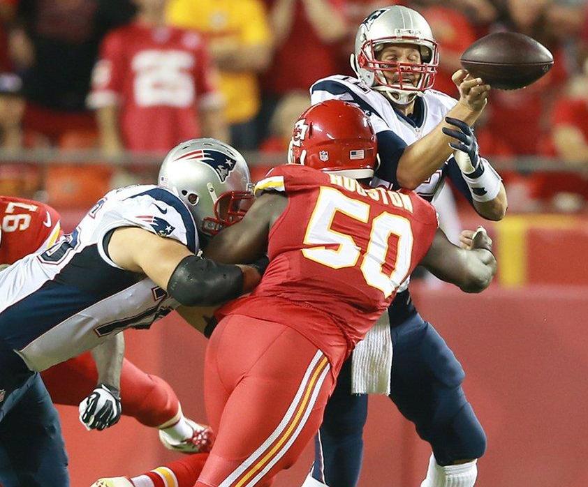 justin-houston-tom-brady-1pc.jpg