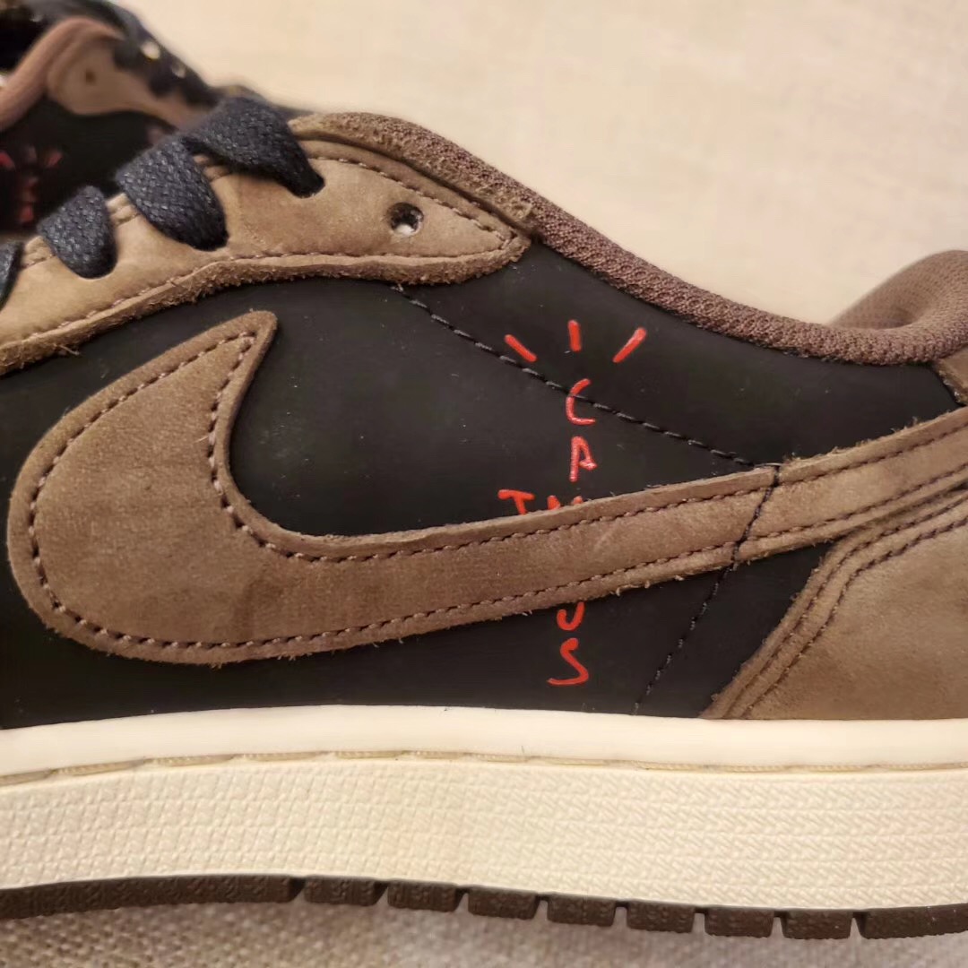 Travis-Scott-Air-Jordan-1-Low-CQ4277-001-Release-Date-Pricing-10.jpg