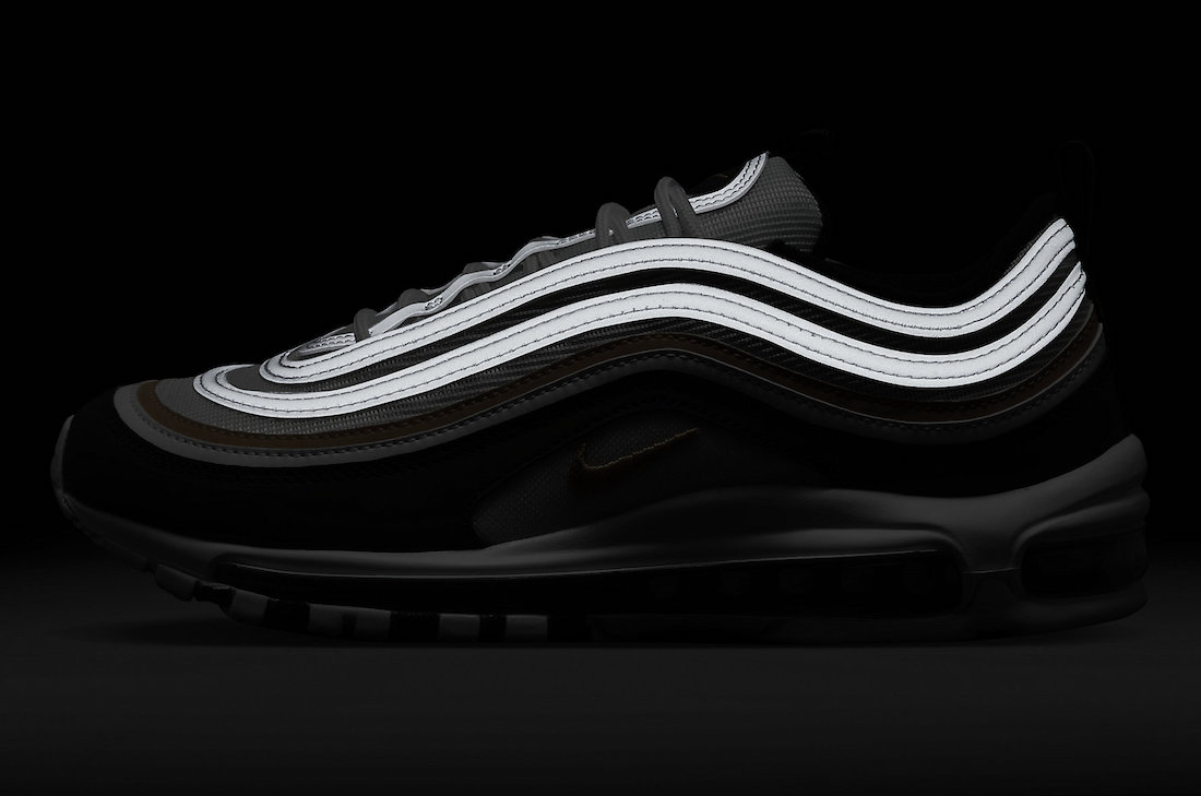 Nike-Air-Max-97-Michigan-921826-110-8.jpeg