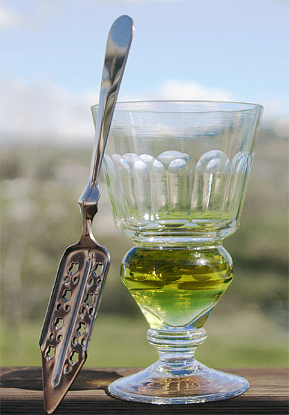 Absinthe-glass.jpg