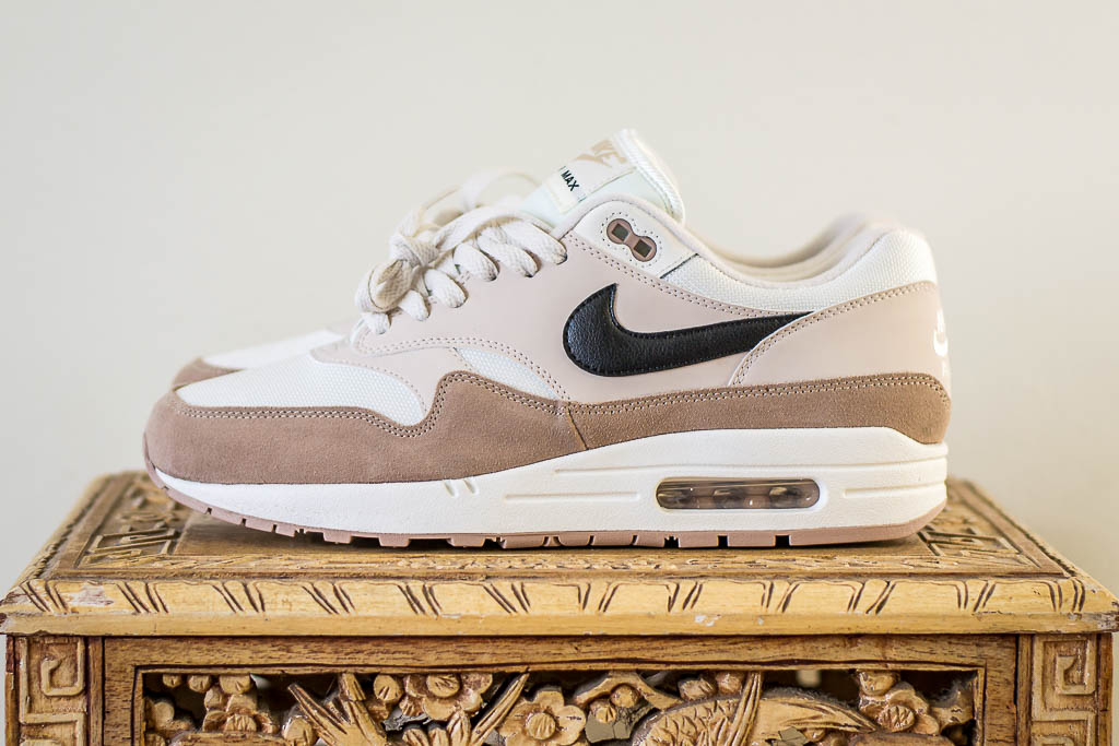 Air-Max-1-Desert-Sand-Pickup-2.jpg