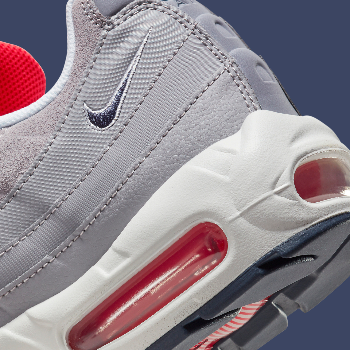 Nike-Air-Max-95-DB0250-001-4.jpg