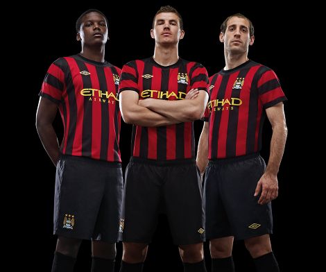 new-manchester-city-away-shirt-2011.jpg