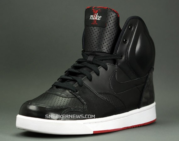 nike-rt1-black-red-02.jpg