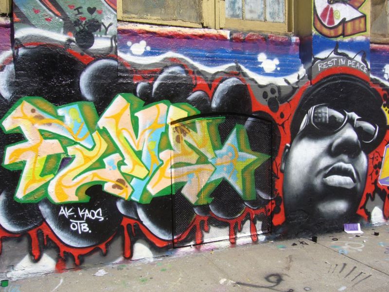 800px-biggie_grafitti.jpg