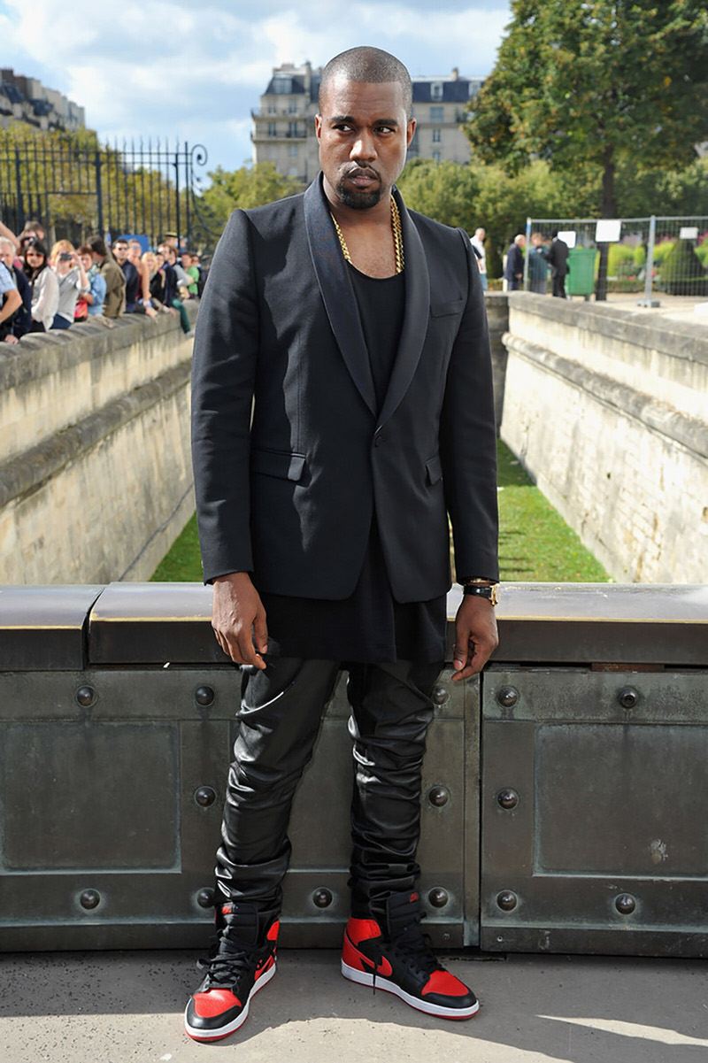 kanye-west-air-jordan-1-suit-big.jpg