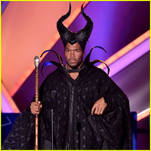 michael-strahan-dresses-as-maleficent-angelina-jolie-loves-it.jpg