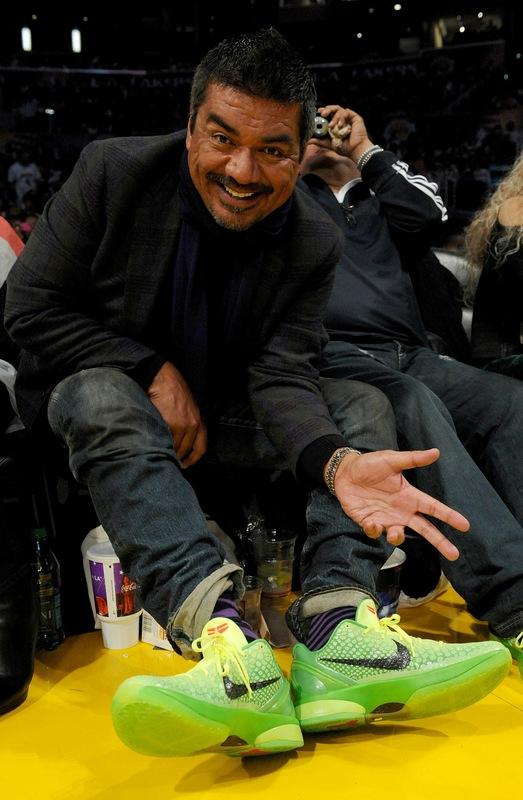 george-lopez-kobe-grinch.jpeg