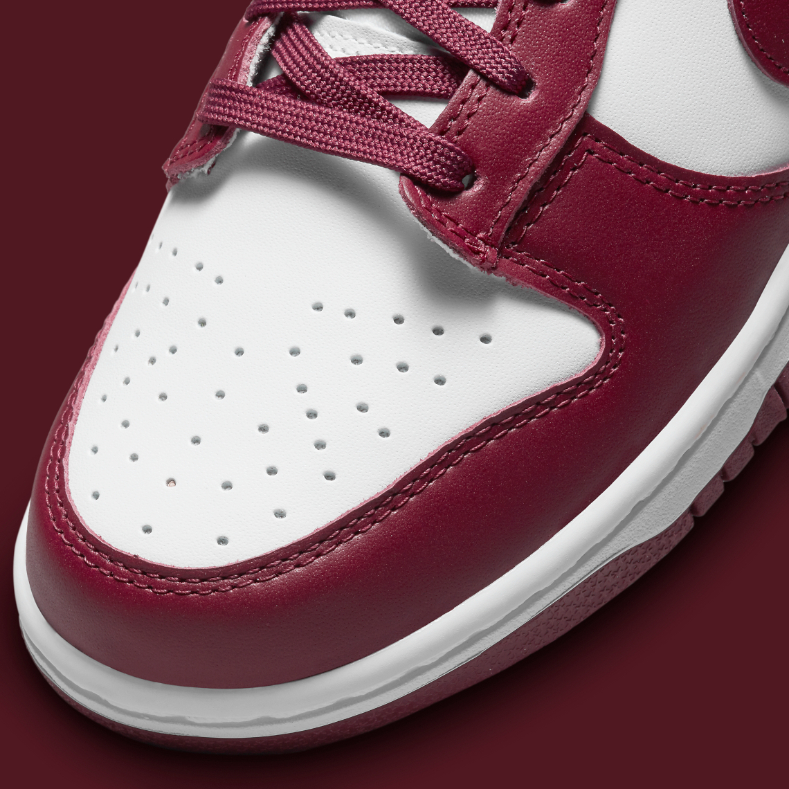 Nike-Dunk-Low-Bordeaux-DD1503-108-03.jpg