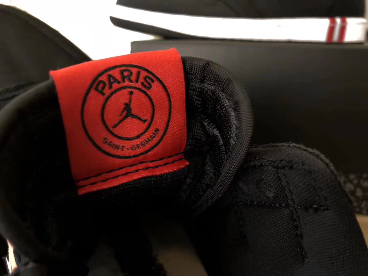 air-jordan-1-high-psg-2