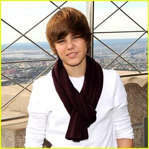 j-bieber-justin-bieber-9039378-300-300.jpg