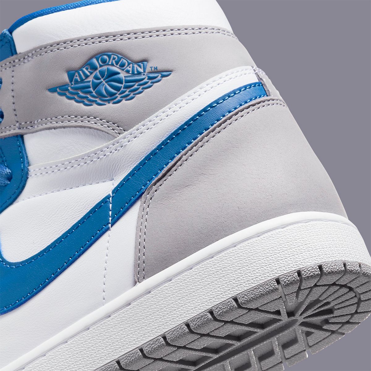 air-jordan-1-high-og-true-blue-dz5485-410-release-date-8.jpg