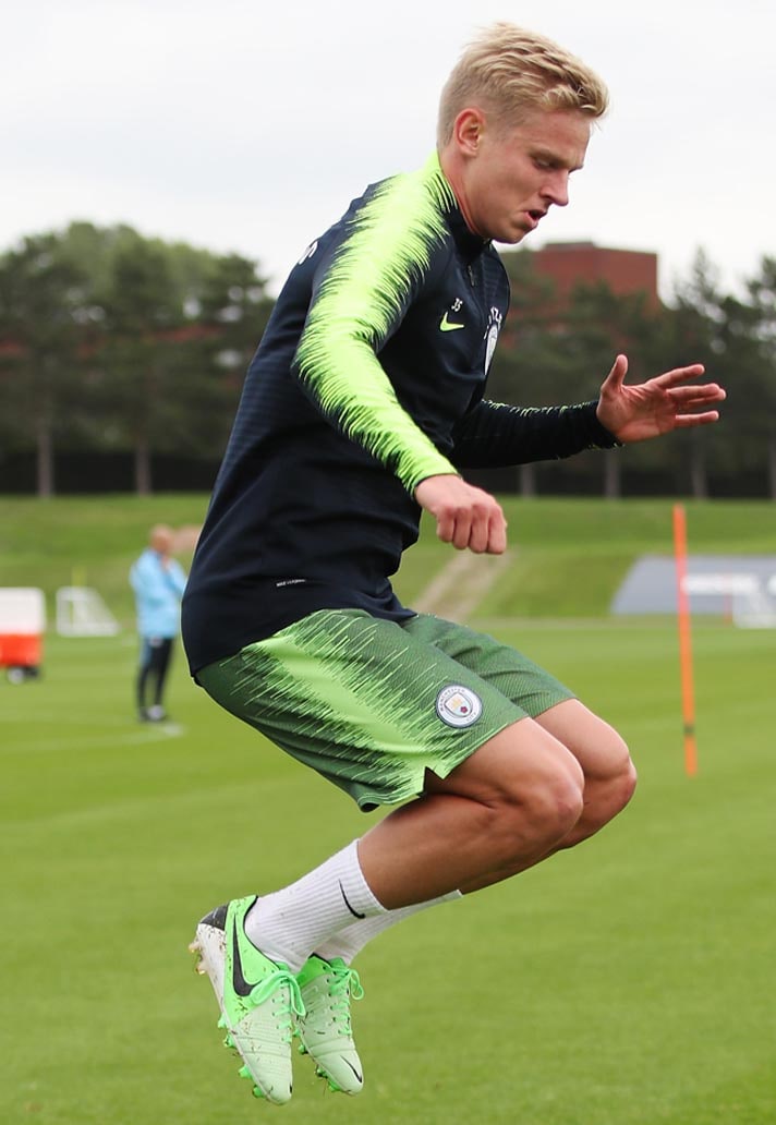 zinchenko-boot-spotting-03-09-18-min.jpg