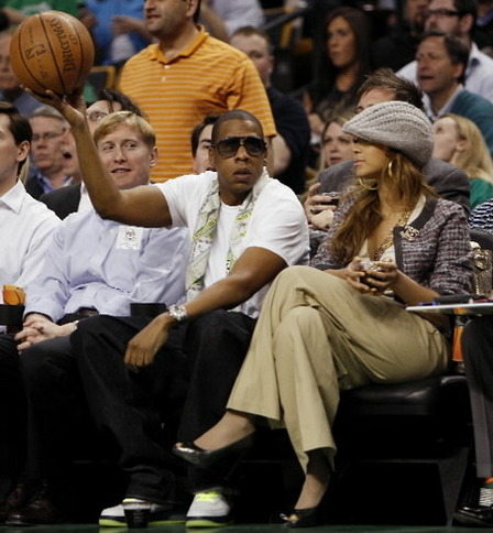 jay-z-beyonce-courtside.jpg