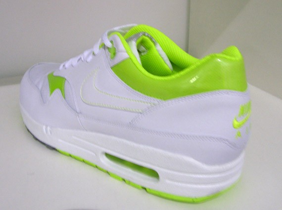 air-max-1-white-neon-04.jpg