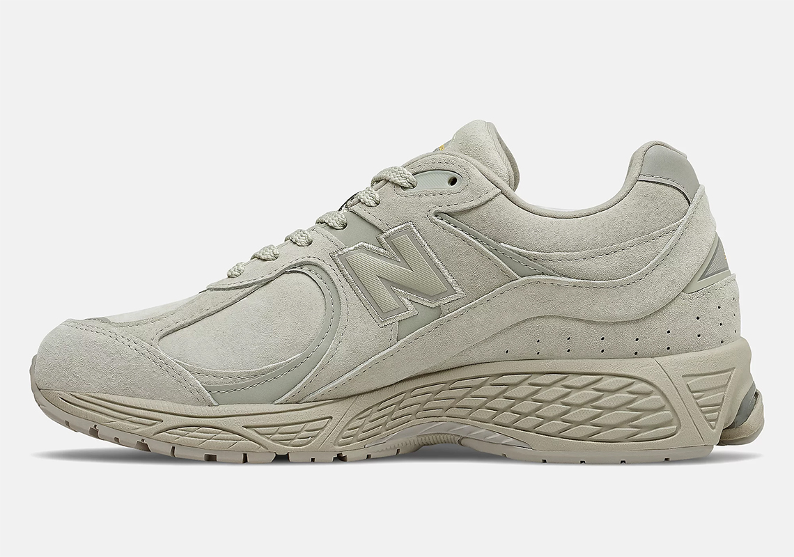 New-Balance-2002R-Stucco-Tan-1.jpg