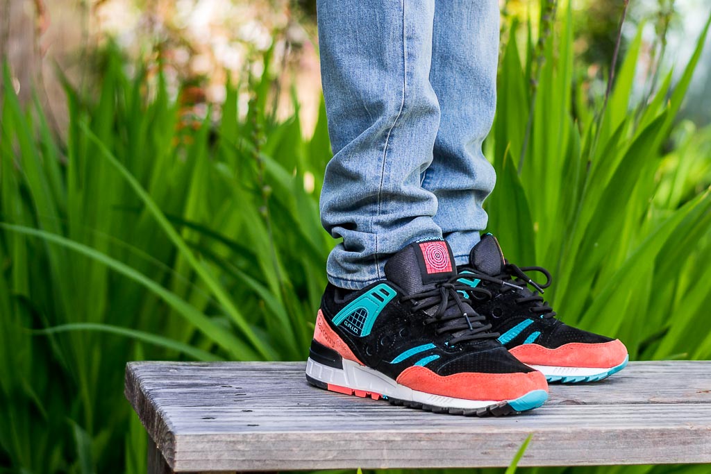 Saucony-Grid-SD-Black-Coral-WDYWT.jpg