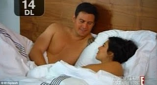 kim_kardashian_shengo_bed.jpg