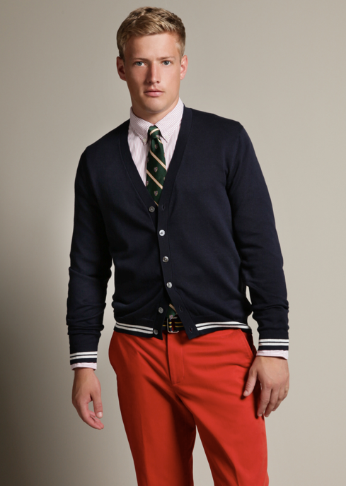 bb-gilt-cardigan-red-pants-490.png