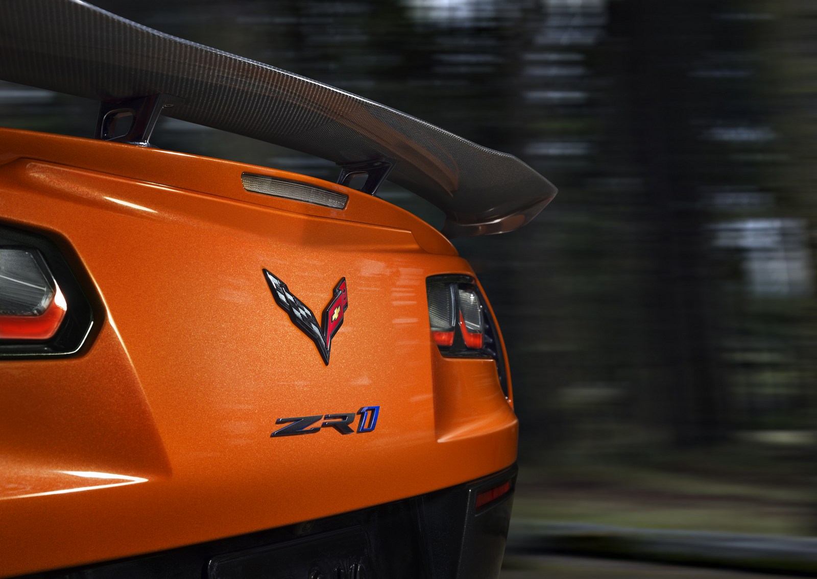 2019-Chevrolet-Corvette-ZR1-007.jpg