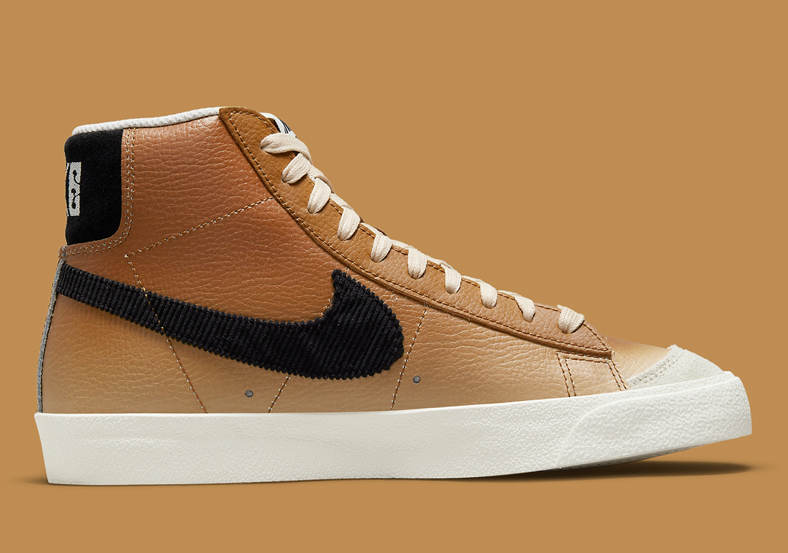 Nike-Blazer-Mid-77-DO6683-200-2.jpg