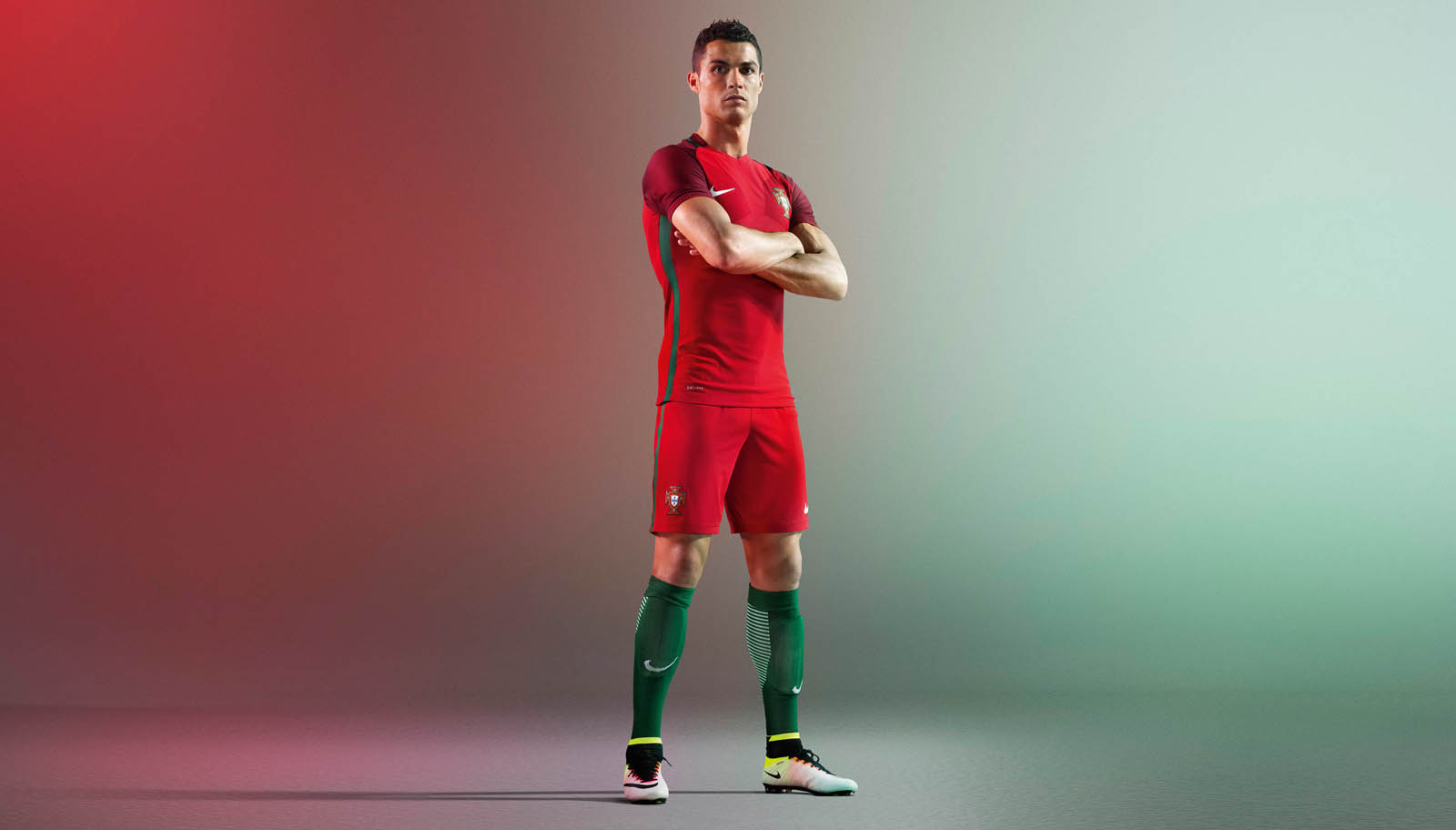 Portugal-Euro-2016-Home-Kit%2B%25282%2529.jpg