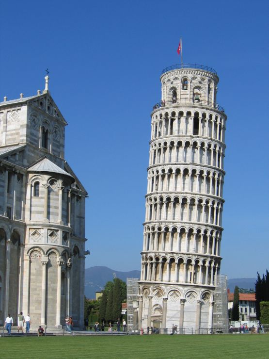 Leaning_tower_of_pisa_2.jpg