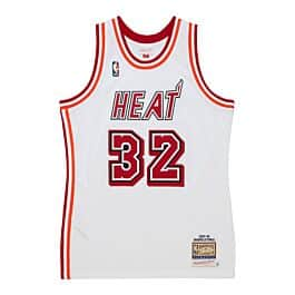 www.mitchellandness.com