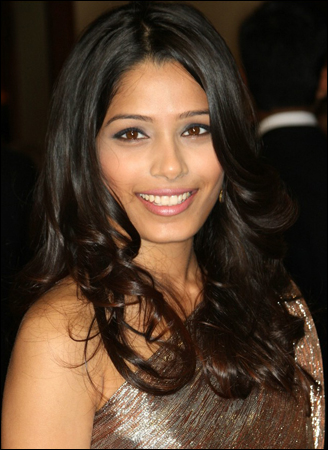 Freida_Pinto_10.jpg