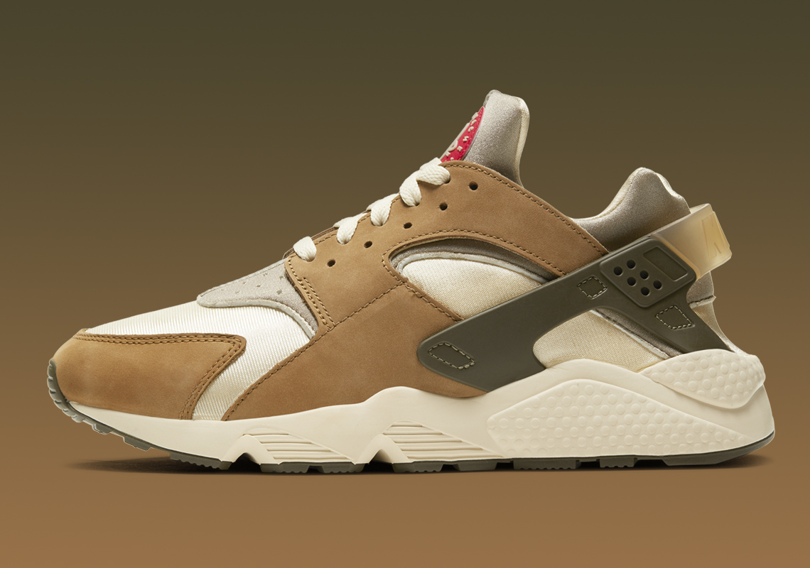 stussy-nike-air-huarache-desert-oak-reed-light-straw-DD1381-200-1.jpg