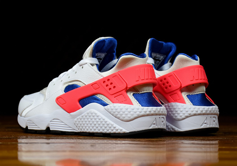 nike-air-huarache-ultramarine-available-now-3.jpg